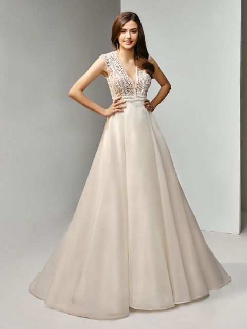 Beautiful_2019_Pro_BT19-20_Fro_web_1064_1418_80_int_s_c1