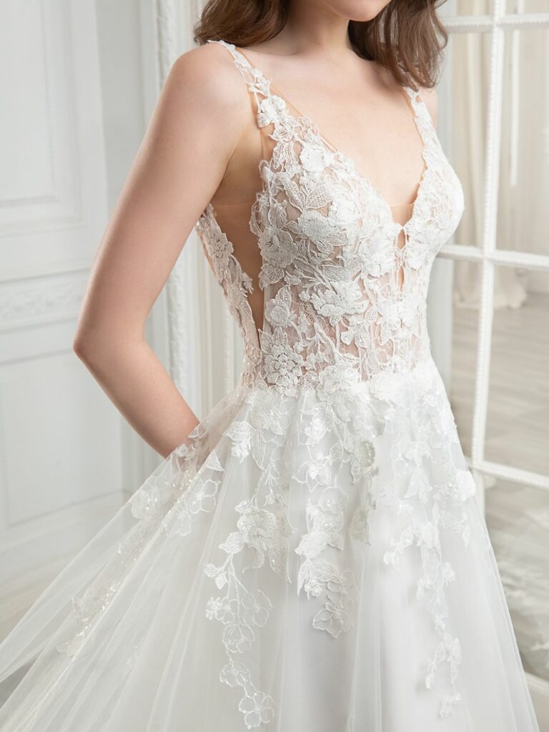 Etoile_22_Pro_Penelope_Close_Web_1064_1418_80_s_c1